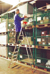 Лестница-стремянка 8 ступеней